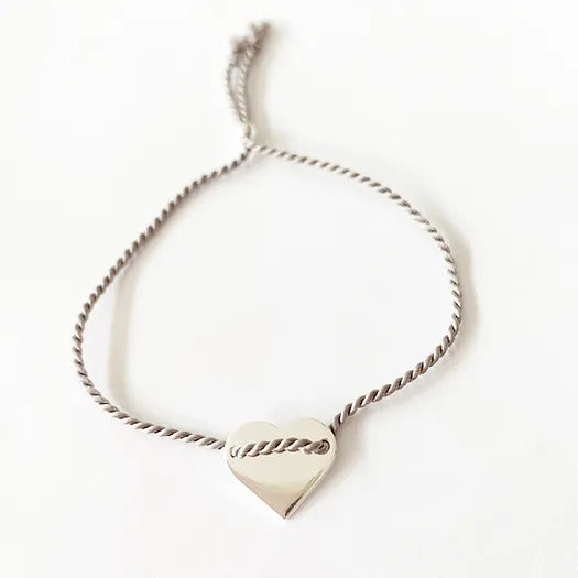 Bracelet Fil de soie Coeur