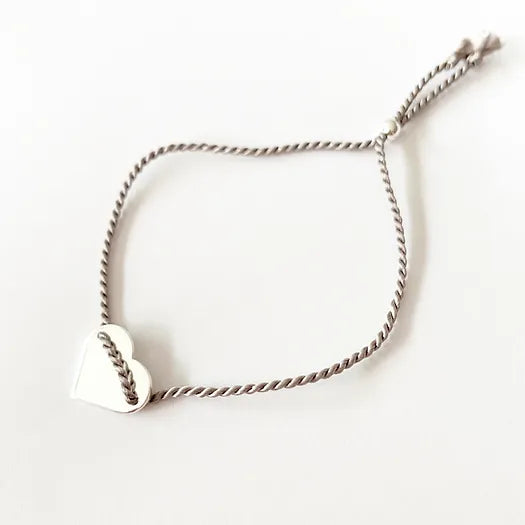 Bracelet Fil de soie Coeur