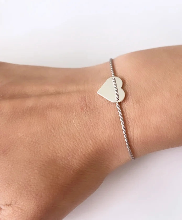 Bracelet Fil de soie Coeur