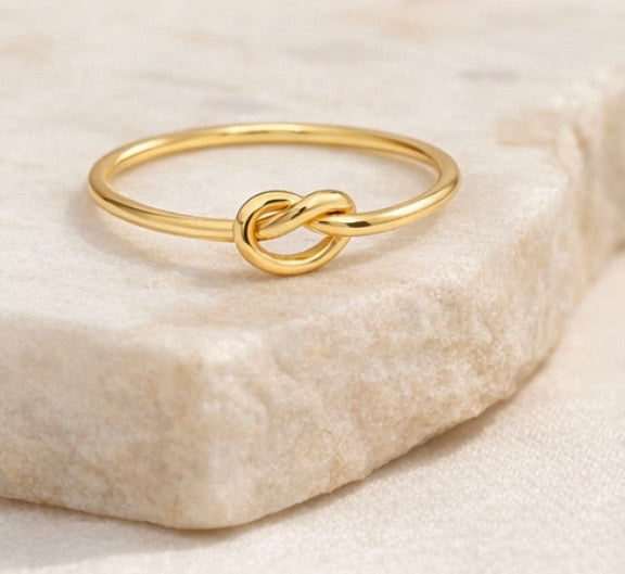 Anel mindinho Knot